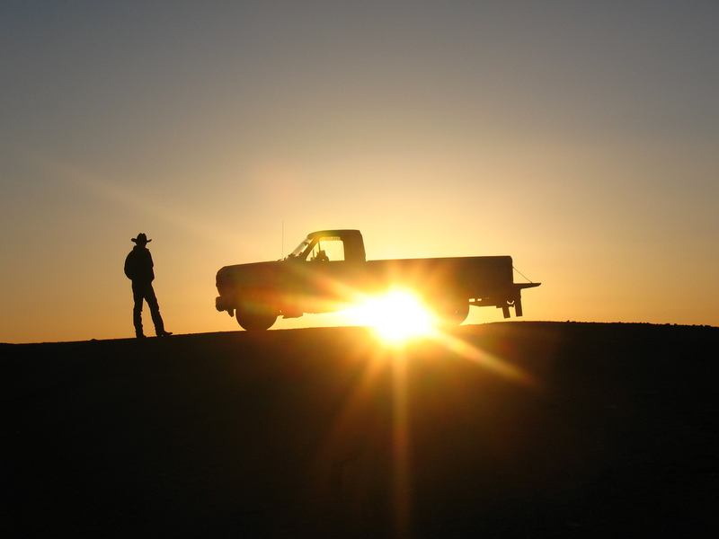 Illustration for article titled Ten Reliable, Desirable Classic Cars